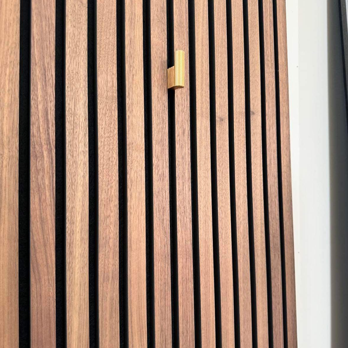 Akustikpanel Valnöt - oljad