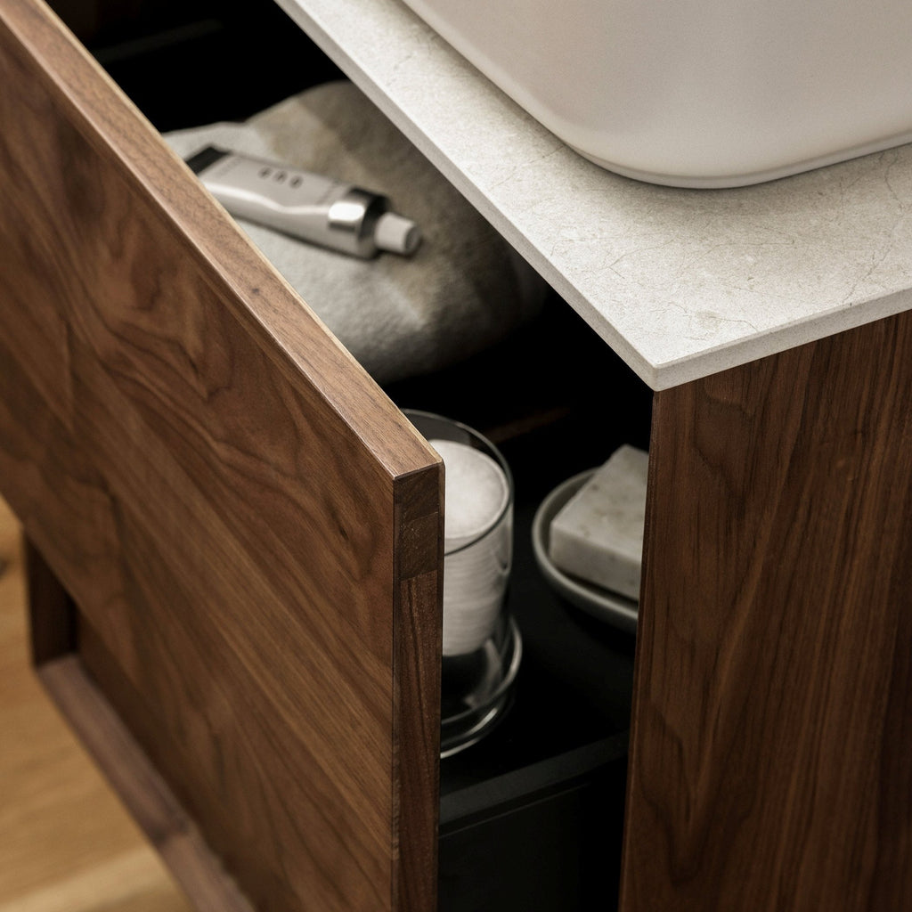 Kommod Massiv Valnöt 60 cm - IW60 + Porslinstvättställ vit/latte