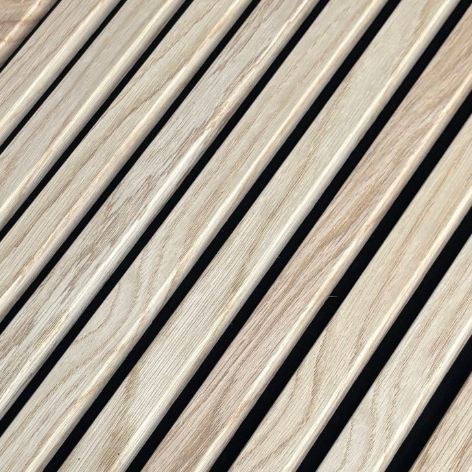 Sänggavel i akustikpanel, från golv till tak, bredd 245 cm, träslag ek (premiumutförande)